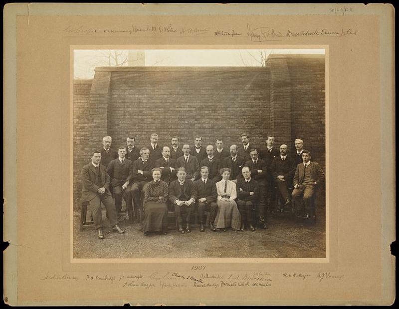 lister institute group photograph with names wellcome l0068570